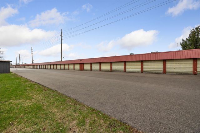 5712 Golden Court NE 60, Cedar Rapids, IA 52402