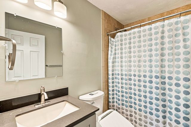 237 South St 26, Shrewsbury, MA 01545