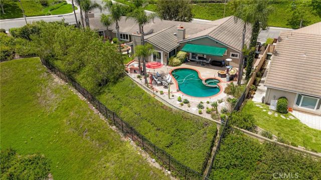 396 S Sleepy Meadow, Anaheim Hills, CA 92807