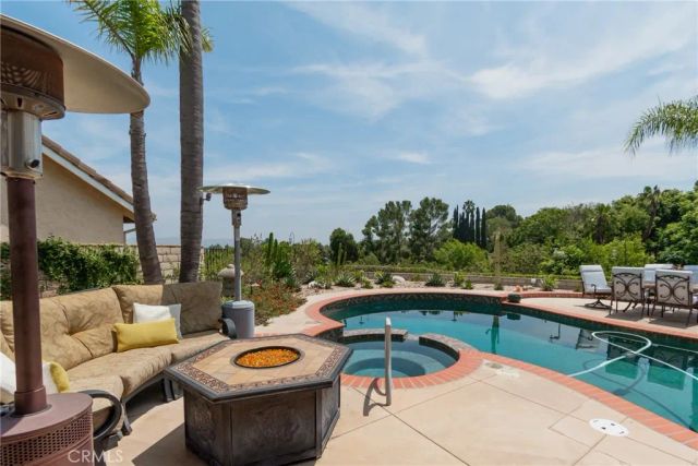 396 S Sleepy Meadow, Anaheim Hills, CA 92807