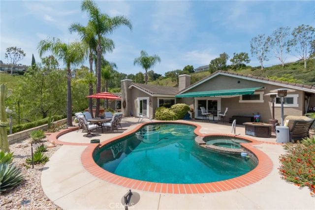 396 S Sleepy Meadow, Anaheim Hills, CA 92807