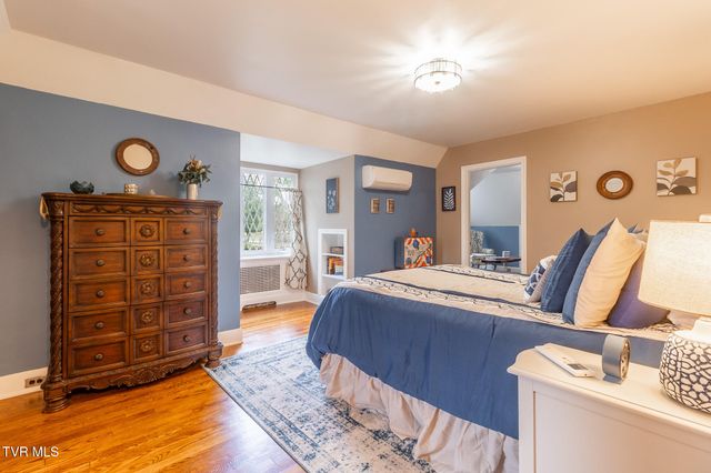 1245 Watauga Street, Kingsport, TN 37660