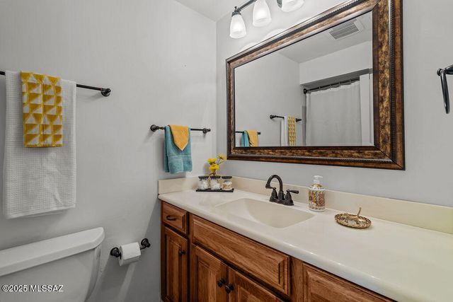 735 S La Huerta, Green Valley, AZ 85614