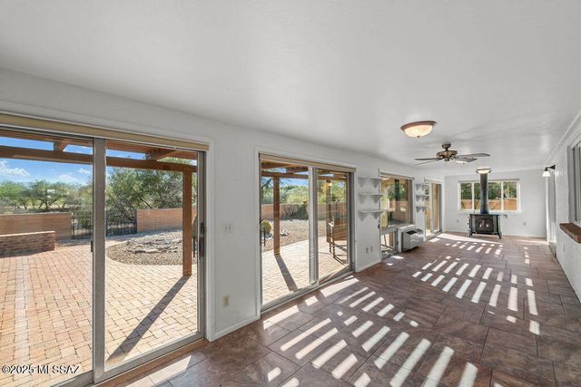 735 S La Huerta, Green Valley, AZ 85614