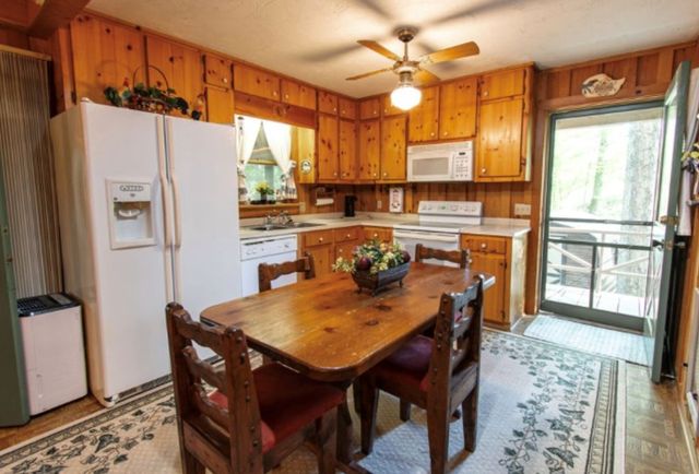 5 Tanglewood Lane, Blue Ridge, GA 30513