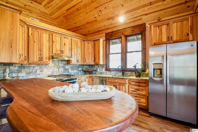 4587 CABIN ROAD, Bessemer, AL 35022