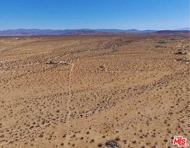0 Leslie, Landers, CA 92285