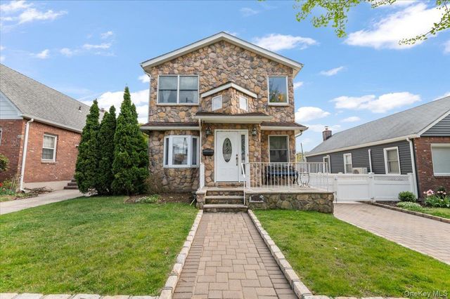 17428 Pidgeon Meadow Road, Fresh Meadows, NY 11365