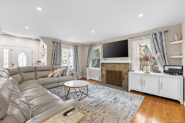 17428 Pidgeon Meadow Road, Fresh Meadows, NY 11365