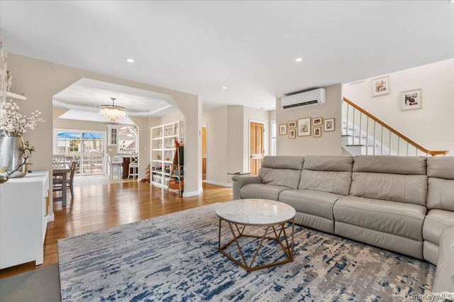 17428 Pidgeon Meadow Road, Fresh Meadows, NY 11365