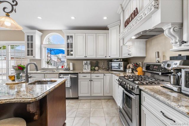 17428 Pidgeon Meadow Road, Fresh Meadows, NY 11365