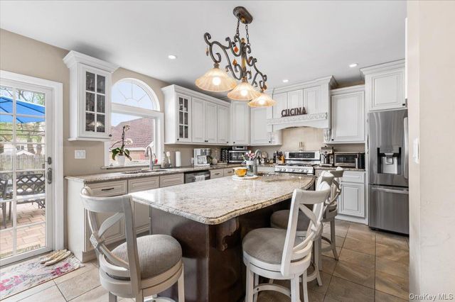 17428 Pidgeon Meadow Road, Fresh Meadows, NY 11365