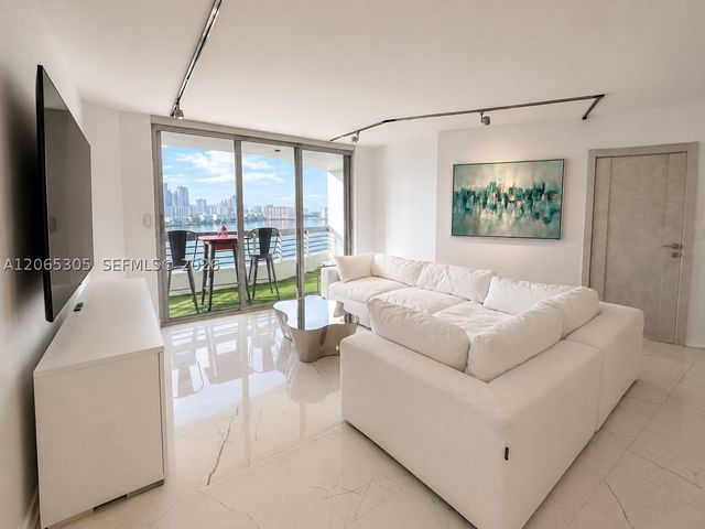 3600 Mystic Pointe Dr 1715, Aventura, FL 33180