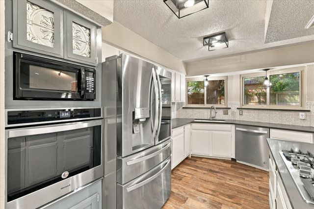 2840 Southridge Drive, Grapevine, TX 76051