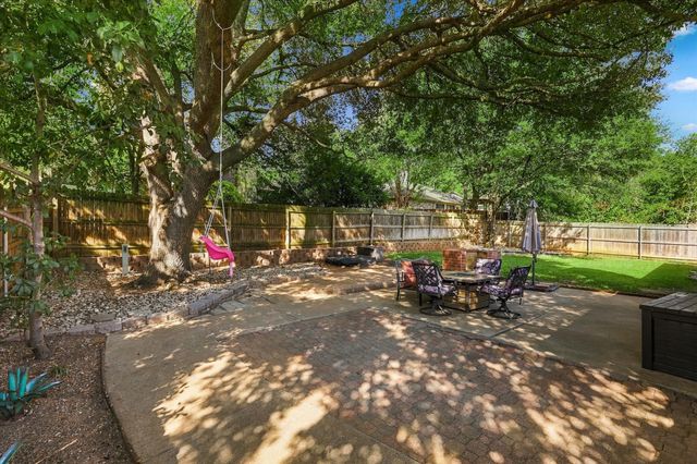 2840 Southridge Drive, Grapevine, TX 76051