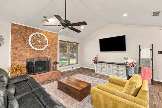 2840 Southridge Drive, Grapevine, TX 76051