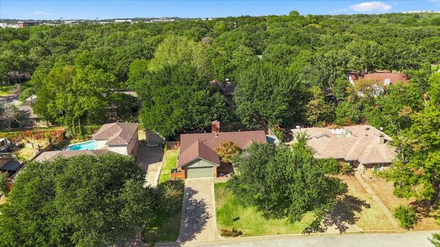 2840 Southridge Drive, Grapevine, TX 76051
