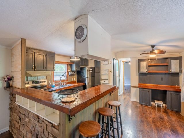 3055 NE 161ST STREET, Citra, FL 32113
