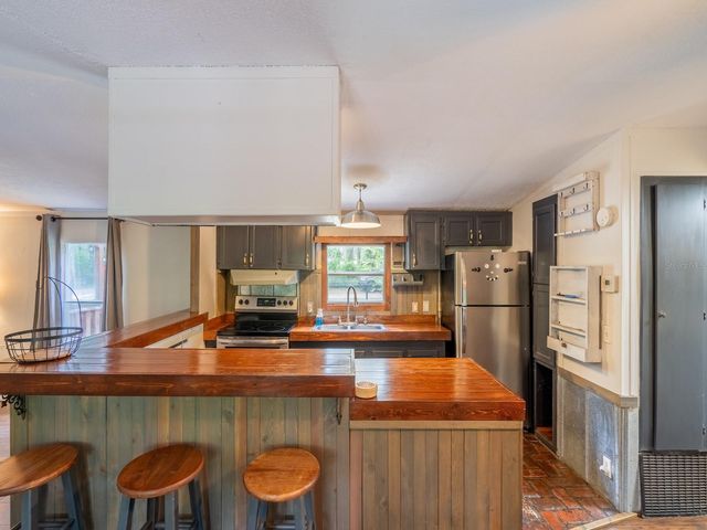 3055 NE 161ST STREET, Citra, FL 32113
