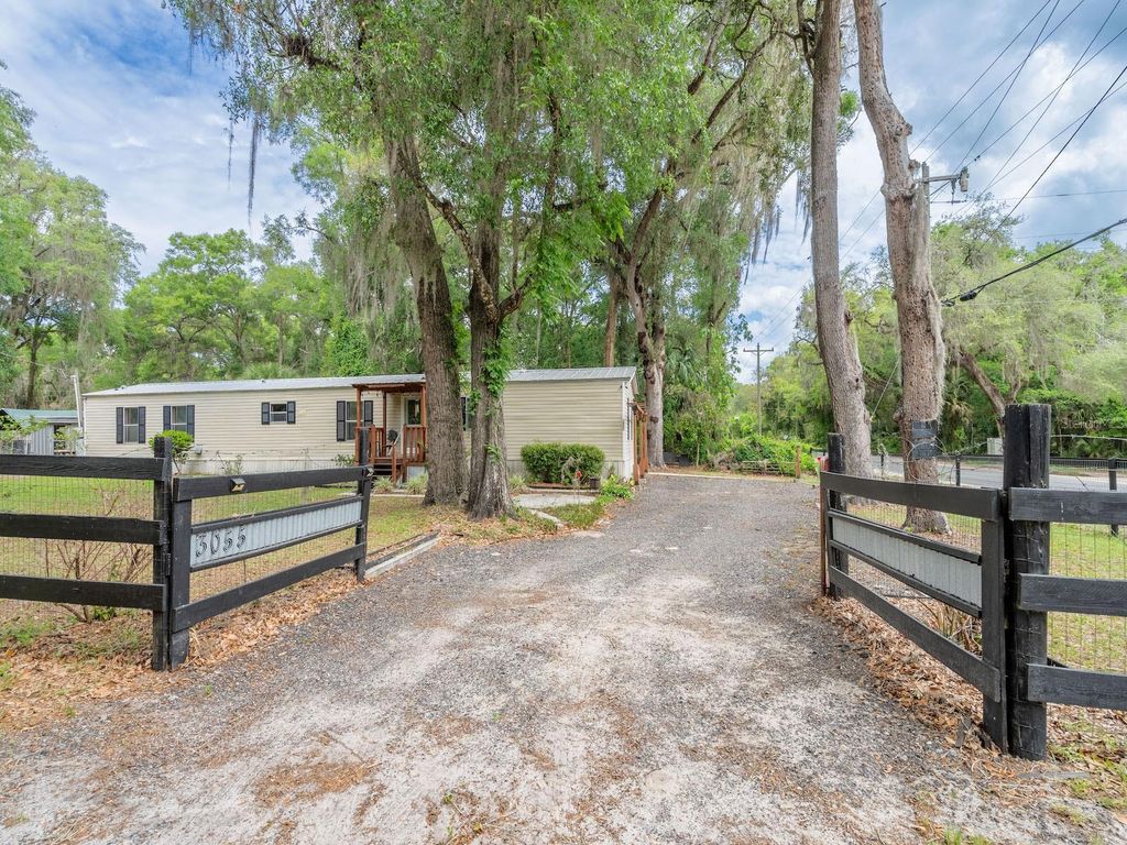 3055 NE 161ST STREET, Citra, FL 32113
