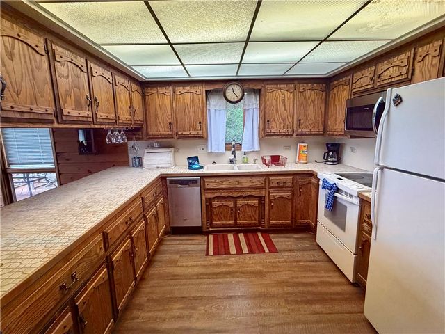 1217 County Road 113, Eureka Springs, AR 72631
