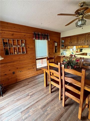 1217 County Road 113, Eureka Springs, AR 72631