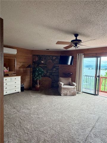 1217 County Road 113, Eureka Springs, AR 72631