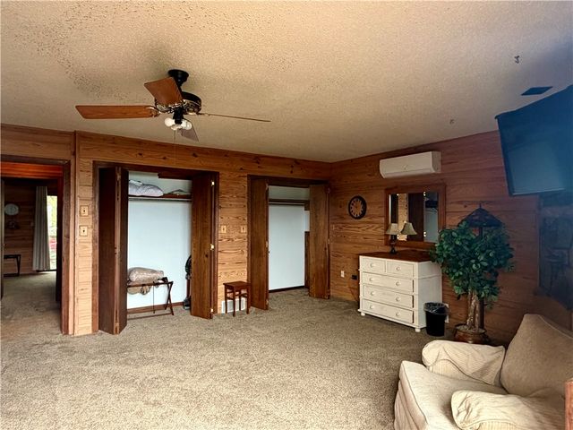 1217 County Road 113, Eureka Springs, AR 72631