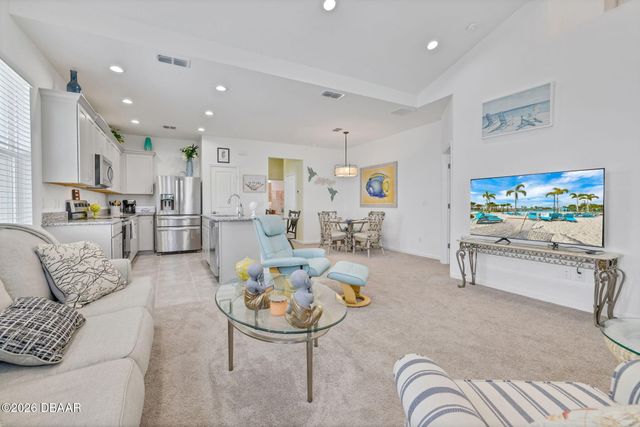 307 Cheeseburger Drive, Daytona Beach, FL 32124