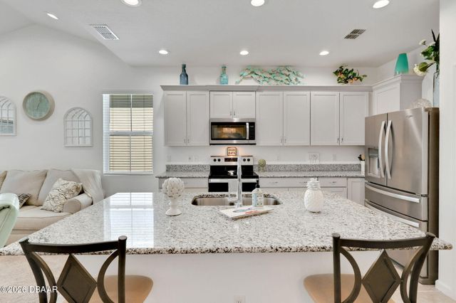 307 Cheeseburger Drive, Daytona Beach, FL 32124