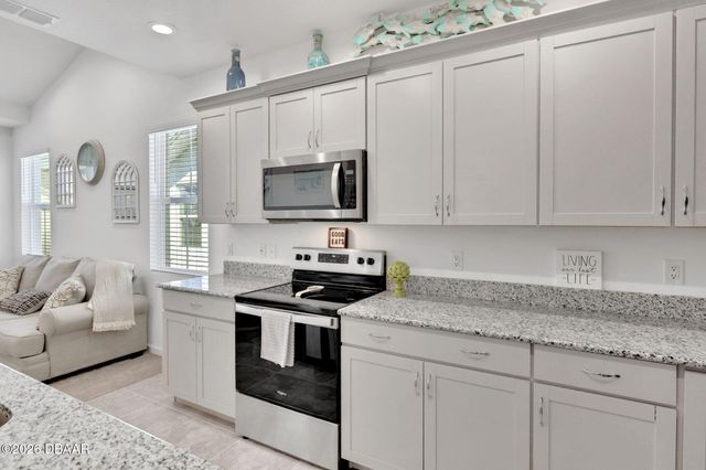 307 Cheeseburger Drive, Daytona Beach, FL 32124