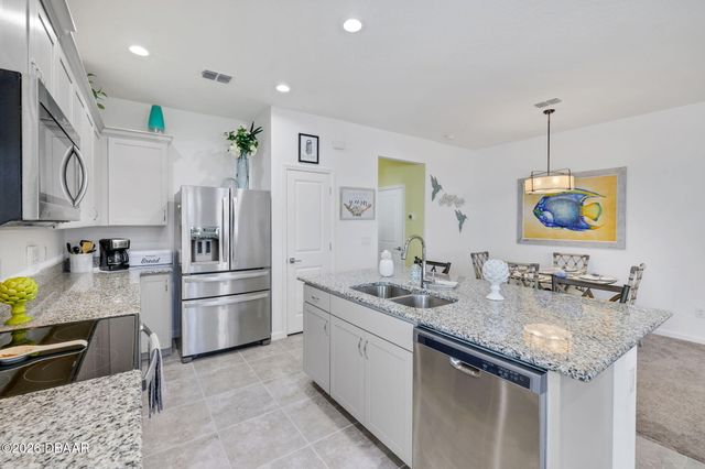 307 Cheeseburger Drive, Daytona Beach, FL 32124