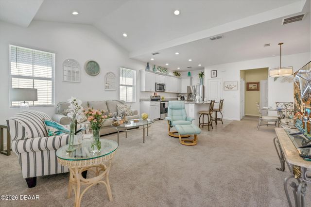 307 Cheeseburger Drive, Daytona Beach, FL 32124