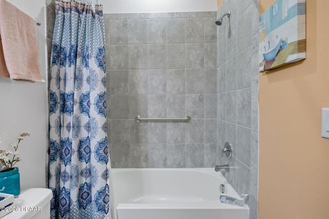 307 Cheeseburger Drive, Daytona Beach, FL 32124