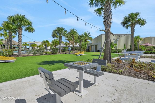 307 Cheeseburger Drive, Daytona Beach, FL 32124