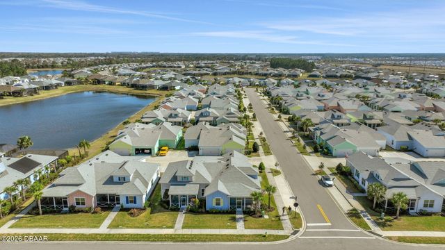 307 Cheeseburger Drive, Daytona Beach, FL 32124