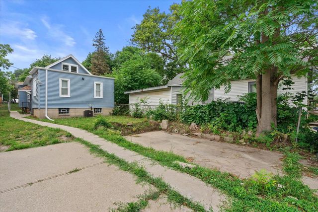 2614 N 53rd STREET, Milwaukee, WI 53210