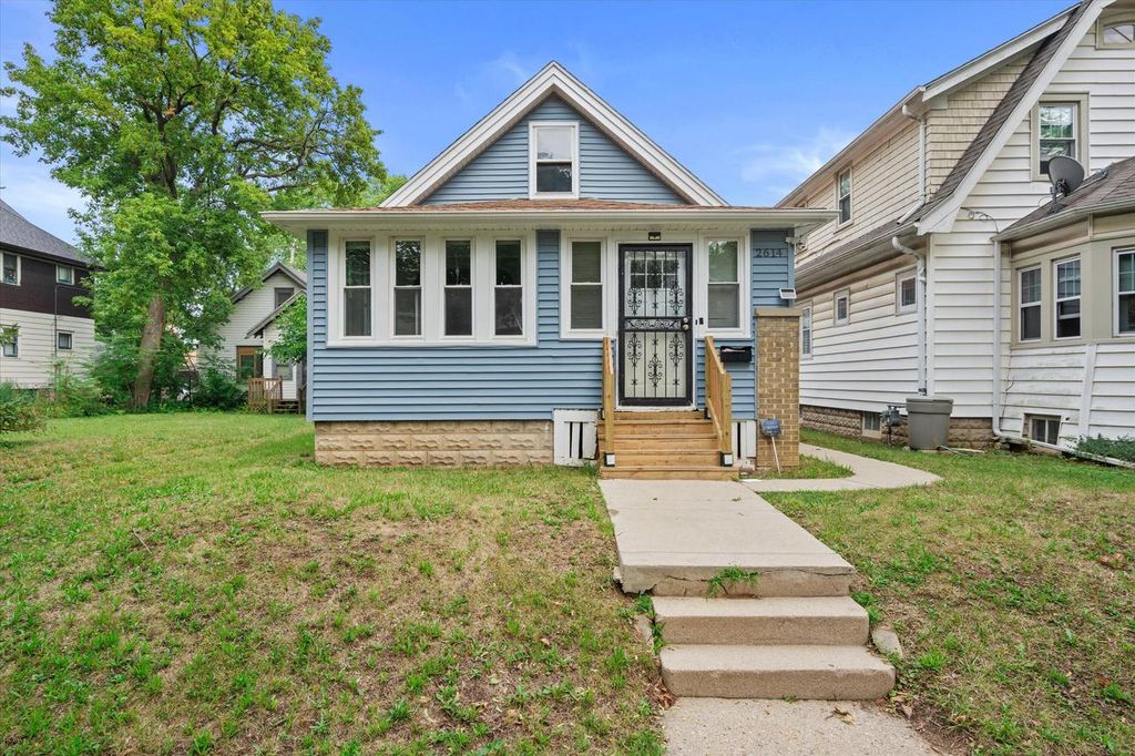 2614 N 53rd STREET, Milwaukee, WI 53210