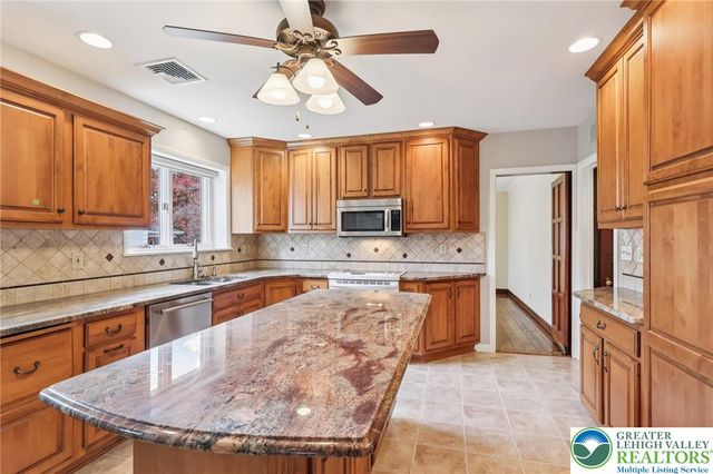 714 West Goepp Street, Bethlehem City, PA 18018