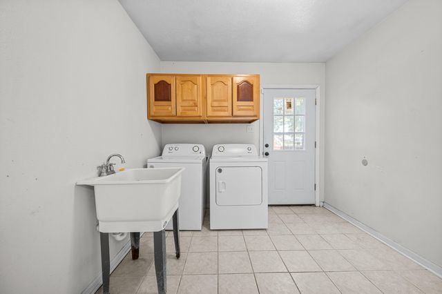 508 Magnolia St, Deridder, LA 70634