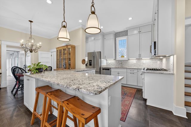 1669 FOREST AVE, Memphis, TN 38112