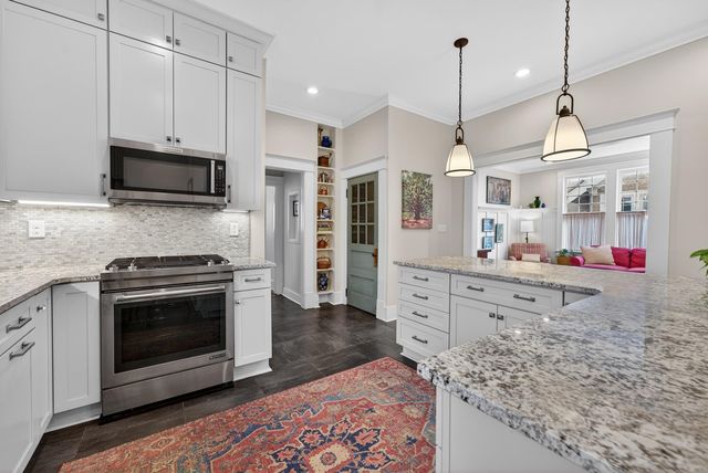 1669 FOREST AVE, Memphis, TN 38112