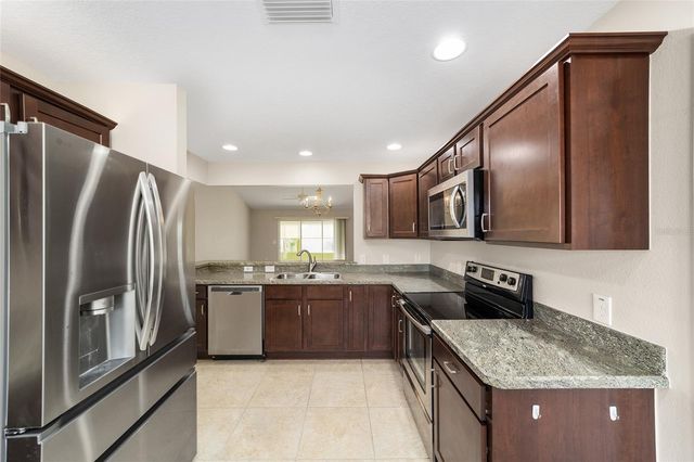 926 LONG LEAF LANE, The Villages, FL 32163