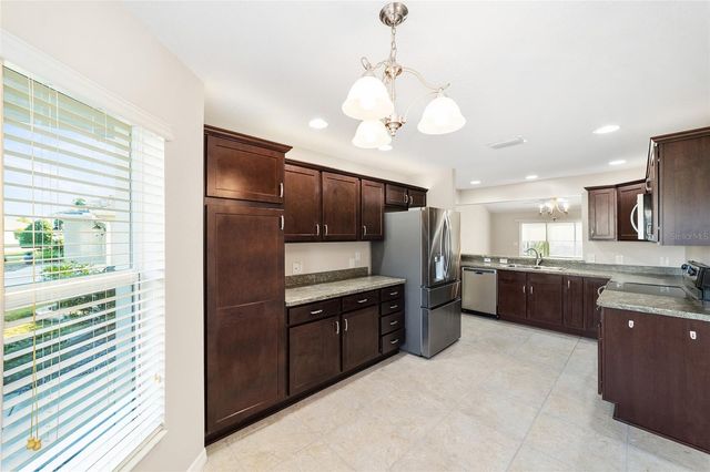 926 LONG LEAF LANE, The Villages, FL 32163