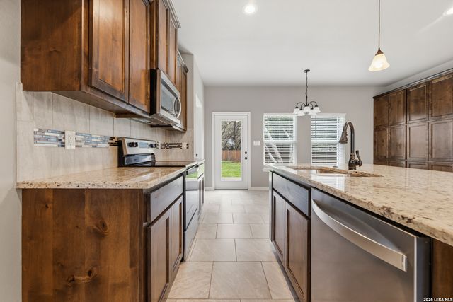 1407 TANGLEWOOD TRL, Spring Branch, TX 78070