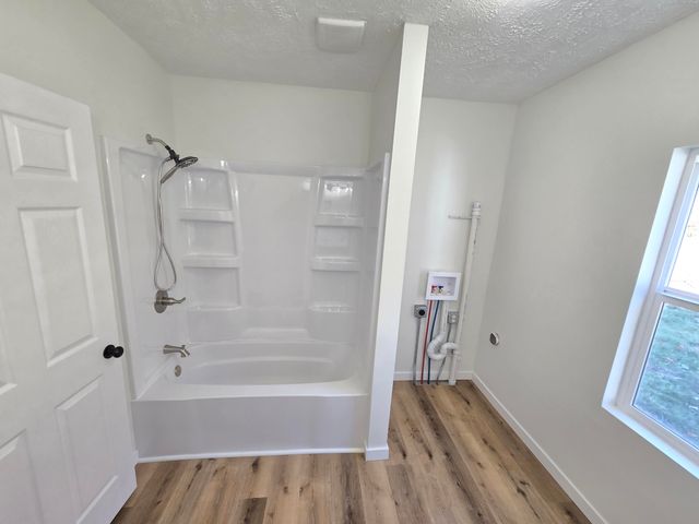 1433 N 8TH Street, Council Bluffs, IA 51503