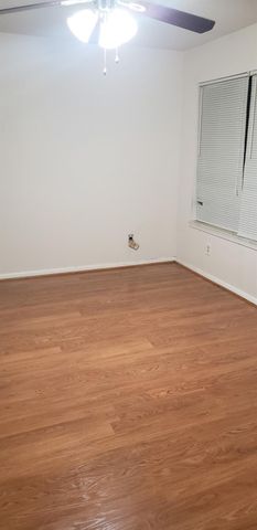 2425 Holly Hall Street F80, Houston, TX 77054