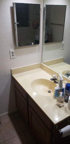 2425 Holly Hall Street F80, Houston, TX 77054