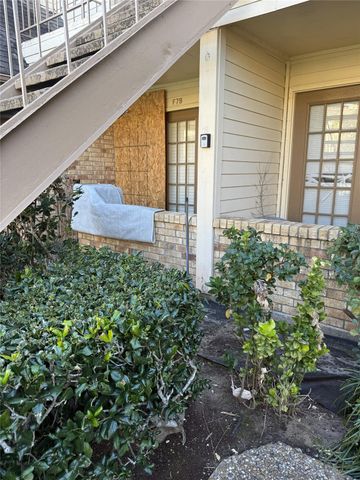 2425 Holly Hall Street F80, Houston, TX 77054