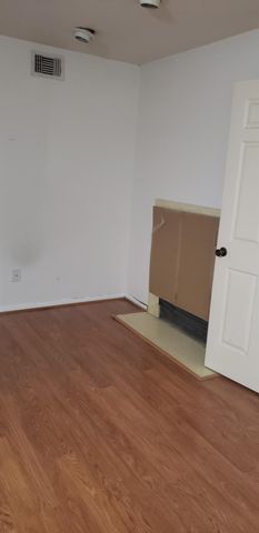 2425 Holly Hall Street F80, Houston, TX 77054